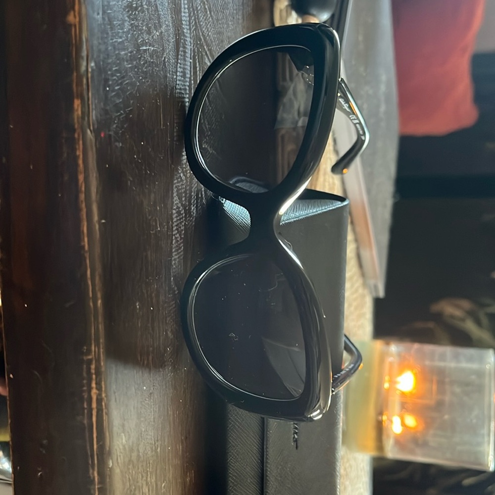 Black ferragamo sunglasses